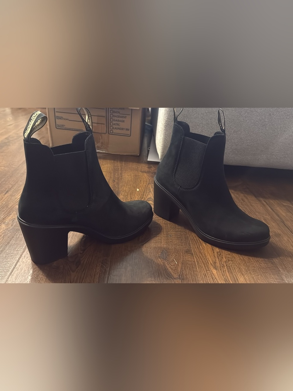 Women's Black Blundstone Chelsea Heel Boots
